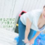 朝ゴミ出しする近所の遊び好きノーブラ奥さん　彩月あかり　av9898