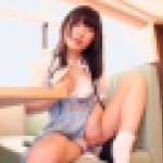 カフェで働く普通の女の子の不慣れでひたむきな挑発 着衣の女性にイカされたいおじさんを癒してあげる！ 美甘りか　美甘りか　EAGLE